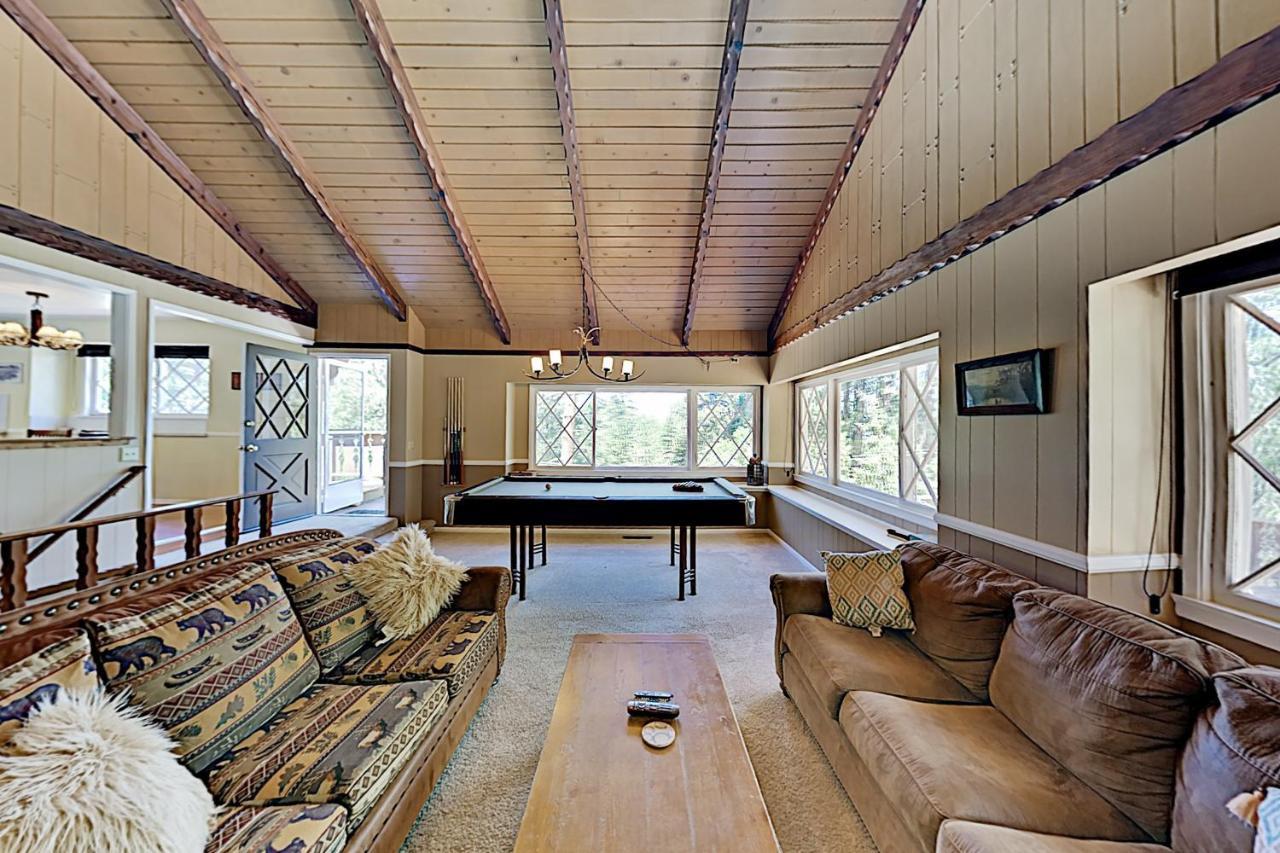 New Listing! All-Suite Forest Retreat With Hot Tub Home Big Bear Lake Exterior photo